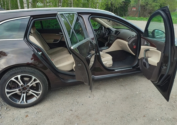 Opel Insignia cena 29900 przebieg: 205000, rok produkcji 2012 z Swarzędz małe 56